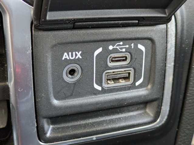 Used 2022 Jeep Gladiator Sport AWD/4WD image 22