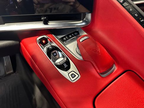 Used 2021 Chevrolet Corvette Stingray Preferred Cpe w/ Z51 Performance Package RWD image 25