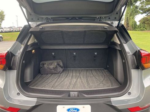 Used 2023 Buick Encore GX Select w/ Safety Package II AWD/4WD image 6
