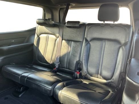 Used 2024 Jeep Wagoneer Series II image 21