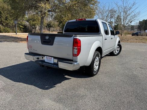 Used 2013 Nissan Frontier SV image 35