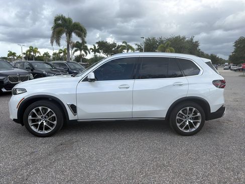 Certified 2024 BMW X5 xDrive40i w/ Parking Assistance Package AWD/4WD image 7