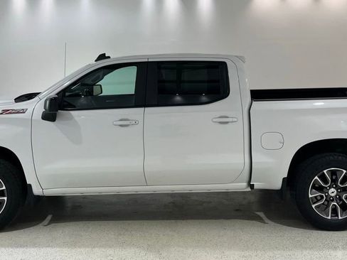 Used 2022 Chevrolet Silverado 1500 RST w/ Safety Package image 2