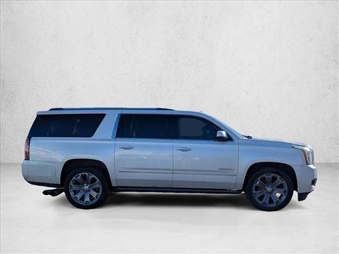 Used 2015 GMC Yukon XL Denali w/ Premium Package image 4