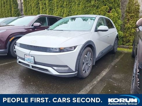 Used 2023 Hyundai Ioniq 5 SEL image 1