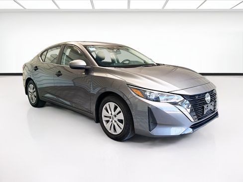Used 2025 Nissan Sentra S FWD image 3