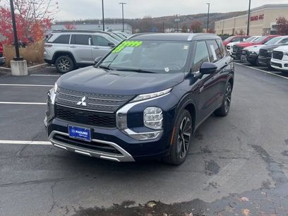 Used 2023 Mitsubishi Outlander 4WD Plug-In Hybrid