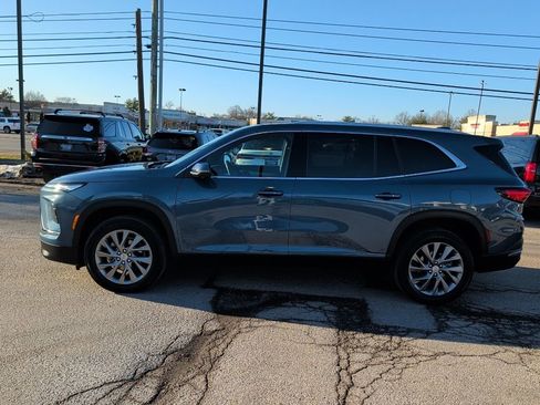 Certified 2025 Buick Enclave Preferred image 5