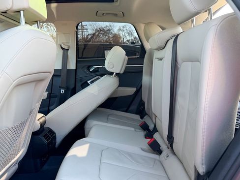 Used 2022 Audi Q3 2.0T Premium w/ Convenience Package image 26