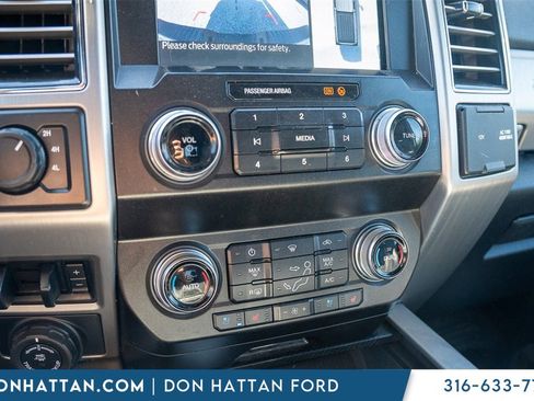 Used 2021 Ford F350 Platinum image 9