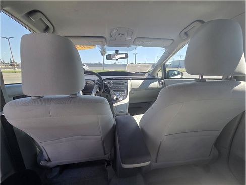 Used 2010 Toyota Prius FWD image 11
