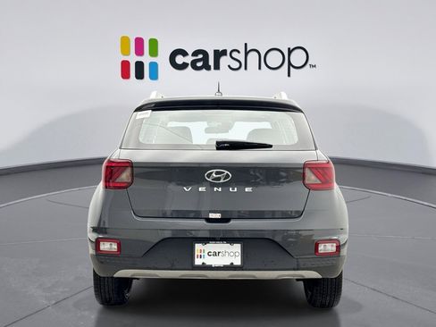 Used 2025 Hyundai Venue SEL FWD image 4