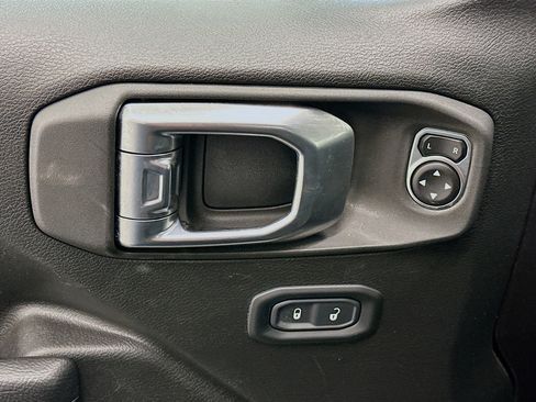 Used 2023 Jeep Wrangler Unlimited w/ Cold Weather Group AWD/4WD image 15