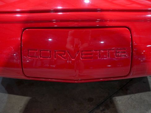 Used 1994 Chevrolet Corvette Coupe RWD image 22