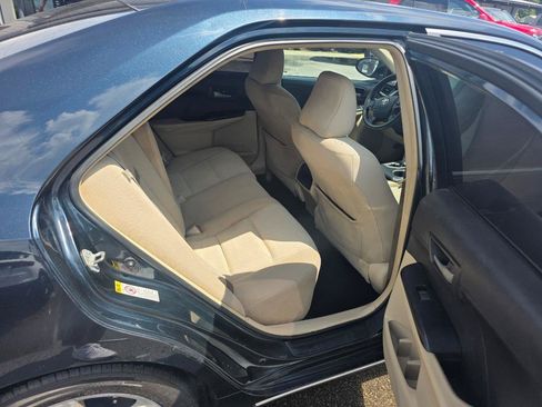 Used 2014 Toyota Camry LE FWD image 11