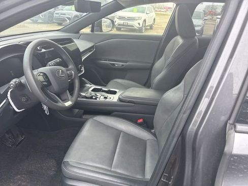 Used 2023 Lexus RZ 450e Premium w/ Technology Package image 10