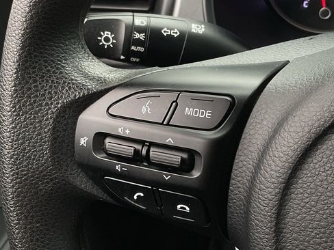 Used 2023 Kia Rio S w/ Technology Package image 21