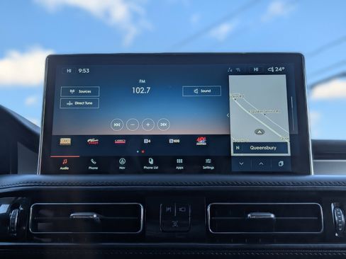 Used 2022 Lincoln Nautilus Standard w/ Premium Package image 20