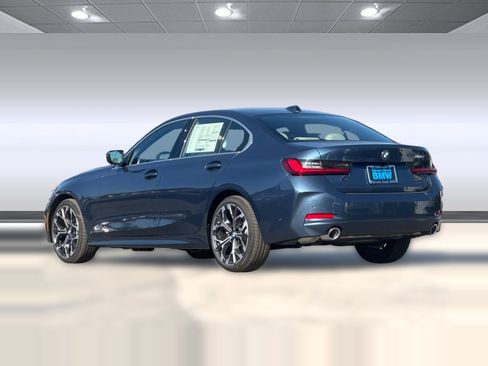 Used 2026 BMW 330i Sedan RWD image 3