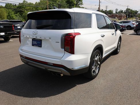 Certified 2023 Hyundai Palisade Limited AWD/4WD image 7