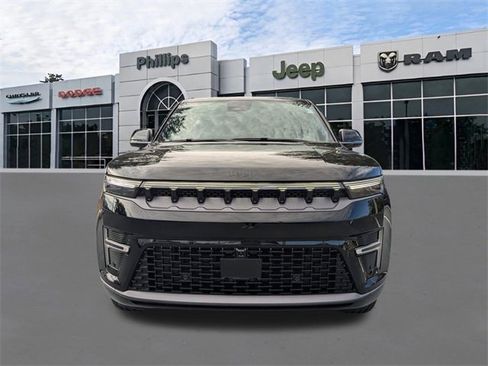 New 2026 Jeep Grand Wagoneer Limited image 9