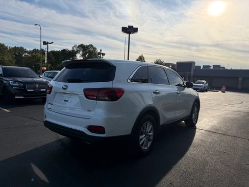 Used 2020 Kia Sorento LX AWD/4WD image 4
