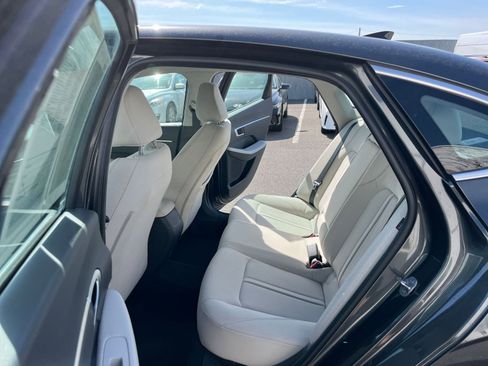 Used 2025 Hyundai Sonata SEL FWD image 27
