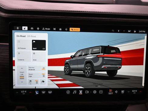 Used 2023 Rivian R1S Adventure AWD/4WD image 13