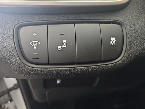 Used 2019 Kia Sorento LX w/ LX Convenience Package image 14