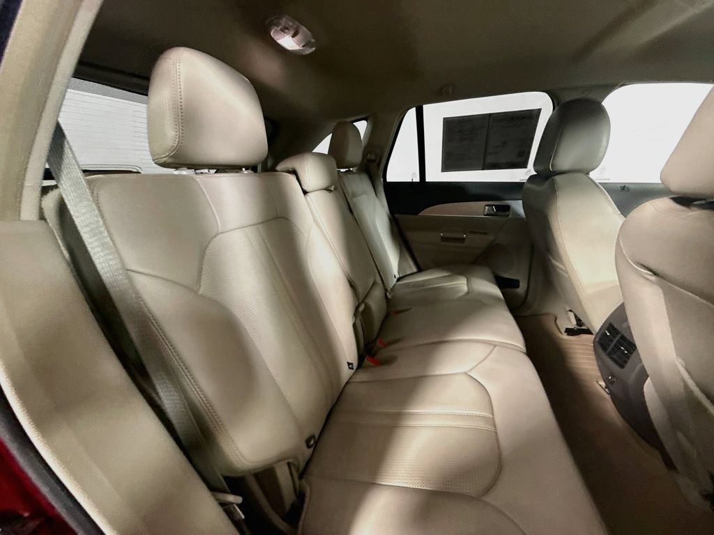 Used 2014 Lincoln MKX AWD image 25