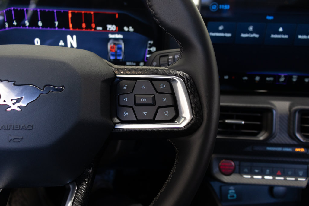 Used 2025 Ford Mustang GT RWD image 23