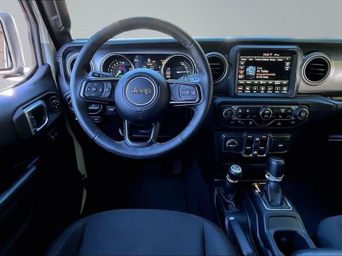 Used 2023 Jeep Wrangler Unlimited w/ Sun & Screen Package AWD/4WD image 6