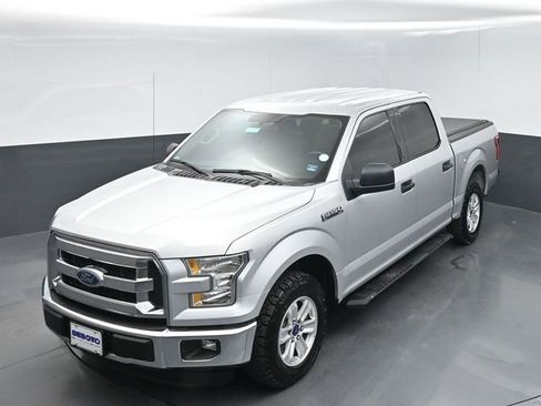 Used 2015 Ford F150 XLT w/ Trailer Tow Package RWD image 36