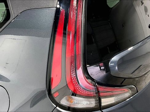 Used 2025 Kia Soul LX image 38