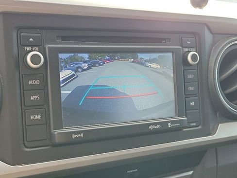 Used 2017 Toyota Tacoma SR5 image 26