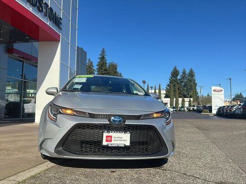 Certified 2022 Toyota Corolla LE image 4