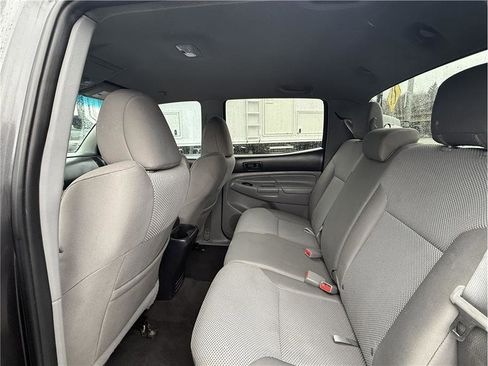 Used 2013 Toyota Tacoma 4x4 Double Cab w/ TRD Sport Pkg image 16