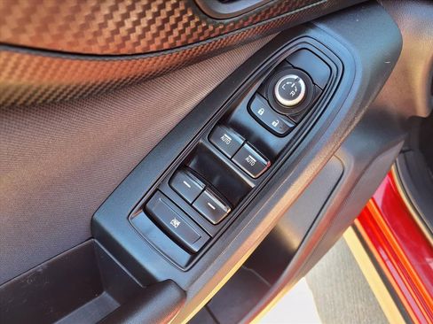 Used 2021 Subaru Crosstrek 2.0i Premium w/ Popular Package #2 image 16