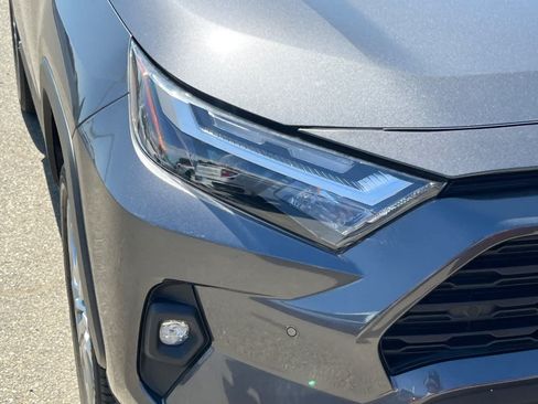 Used 2023 Toyota RAV4 XLE Premium FWD image 14