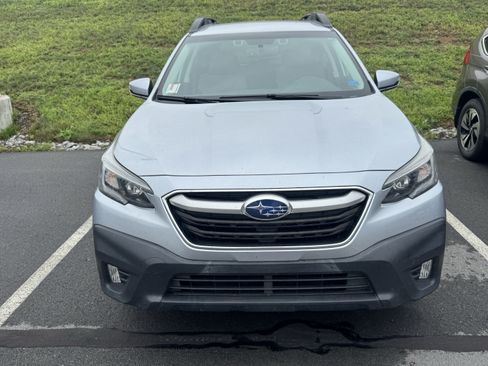 Used 2021 Subaru Outback Premium AWD/4WD image 2