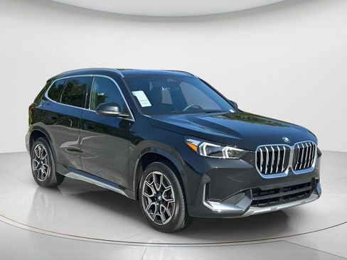 New 2026 BMW X1 xDrive28i w/ Technology Package image 3