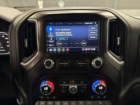 Used 2021 GMC Sierra 1500 AT4 w/ AT4 Premium Package AWD/4WD image 8