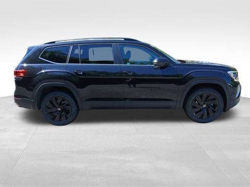 New 2025 Volkswagen Atlas SE image 6