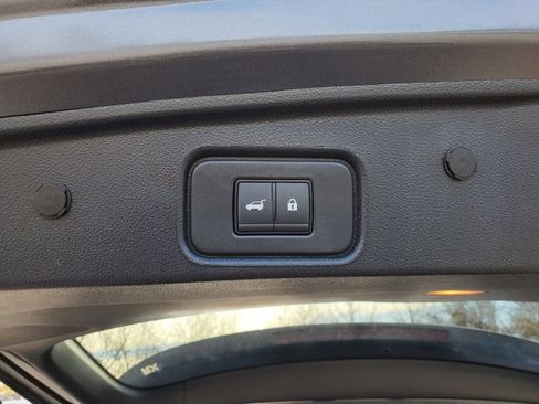 New 2026 Nissan Pathfinder SL w/ SL Premium Package AWD/4WD image 7