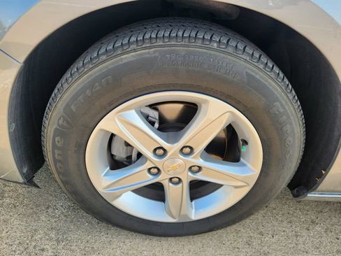 Used 2024 Chevrolet Malibu LS FWD image 8