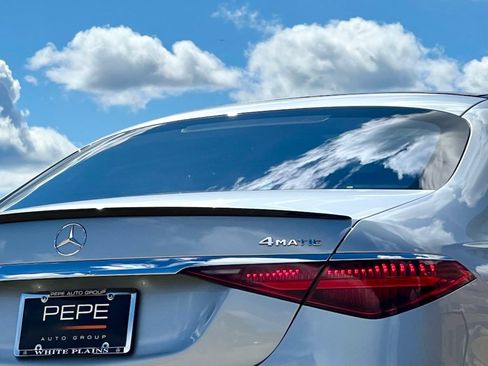 Certified 2023 Mercedes-Benz S 580 4MATIC Sedan image 11