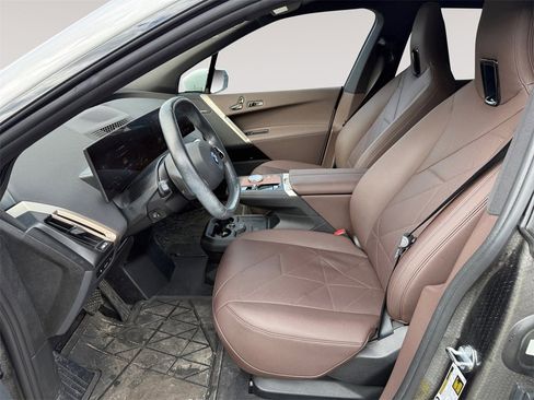 Certified 2023 BMW iX xDrive50 w/ Premium Package image 2