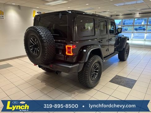 Used 2024 Jeep Wrangler Unlimited Rubicon AWD/4WD image 25