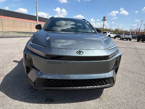 New 2026 Toyota C-HR image 9