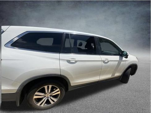 Used 2017 Honda Pilot EX-L image 9